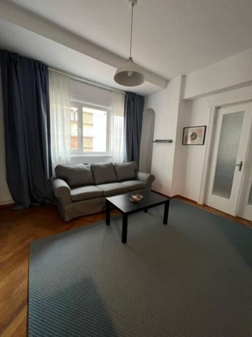 Apartament Ultracentral Universitate 布加勒斯特 外观 照片